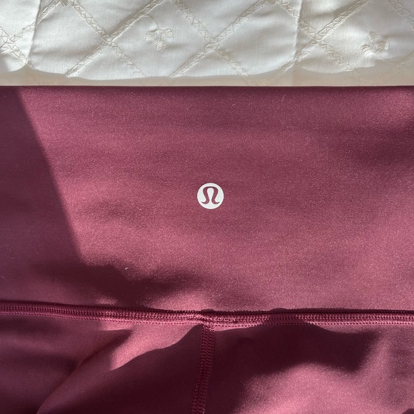 CROPPED LULULEMON ALIGN PANT - Picture 7 of 10